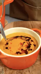 Schnelle Kürbissuppe mit Kokosmilch Lukas Grett